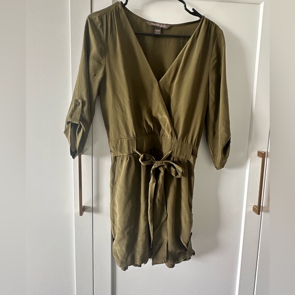 Charlie Jade - Picture 1 of 3